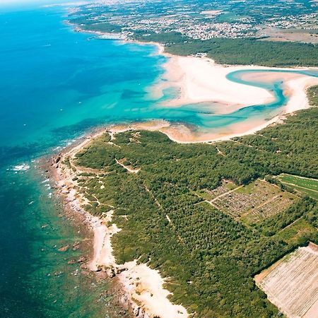 Maison Au Calme Pres Des Plages Poiroux Buitenkant foto