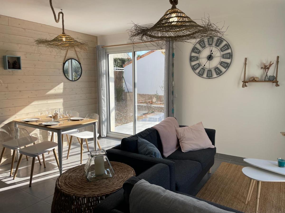 Maison Au Calme Pres Des Plages Poiroux Buitenkant foto
